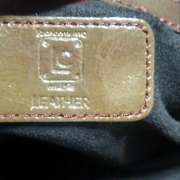 NWOT Liz Claiborne Leather Clutch - Picture 9 of 10
